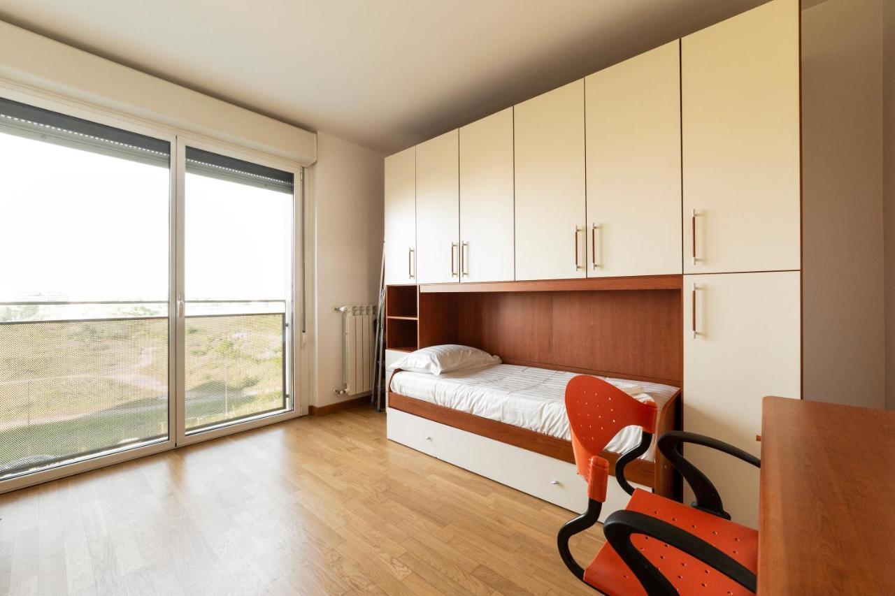 Milano Rogoredo Apt With Terrace! Leilighet Eksteriør bilde